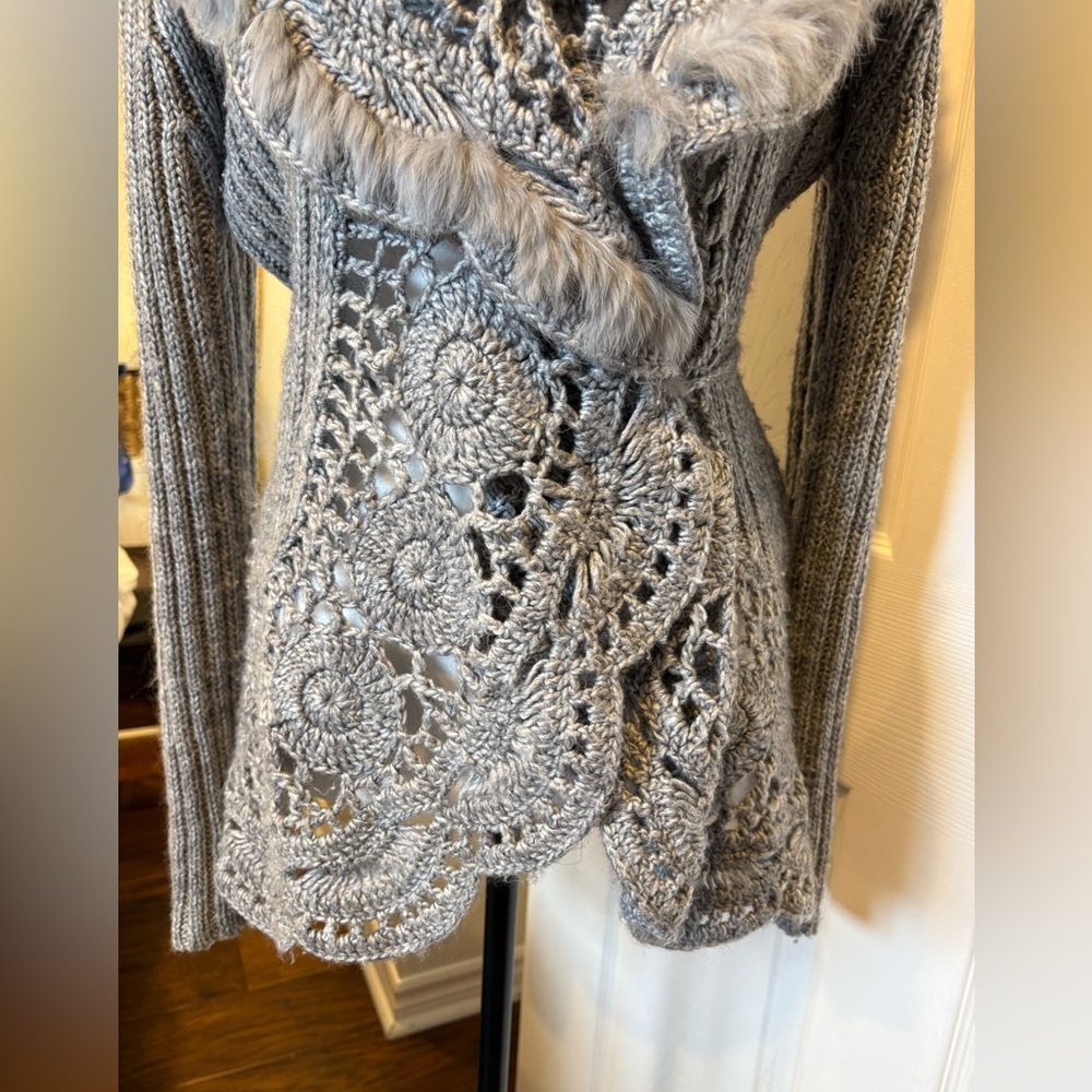 Sioni Crochet Rabbit Fur Trim Wrap Cardigan S/M - Picture 3 of 11